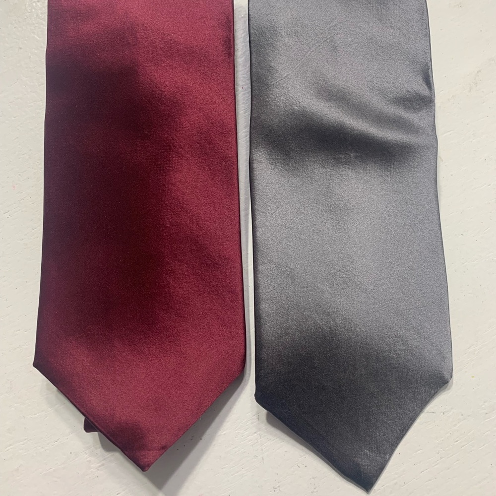 Lot of 2 men’s premium silk neckties